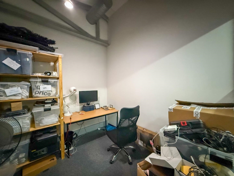 To Let commercial Property for Rent in Green Point Western Cape